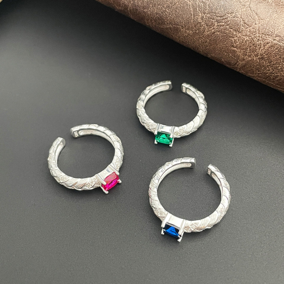 S925 sterling silver retro sparkling zirconium ring