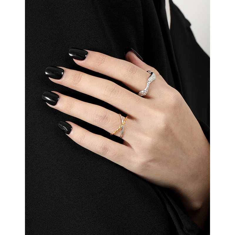 Two-Tone Crisscross Open Ring – detail view 3