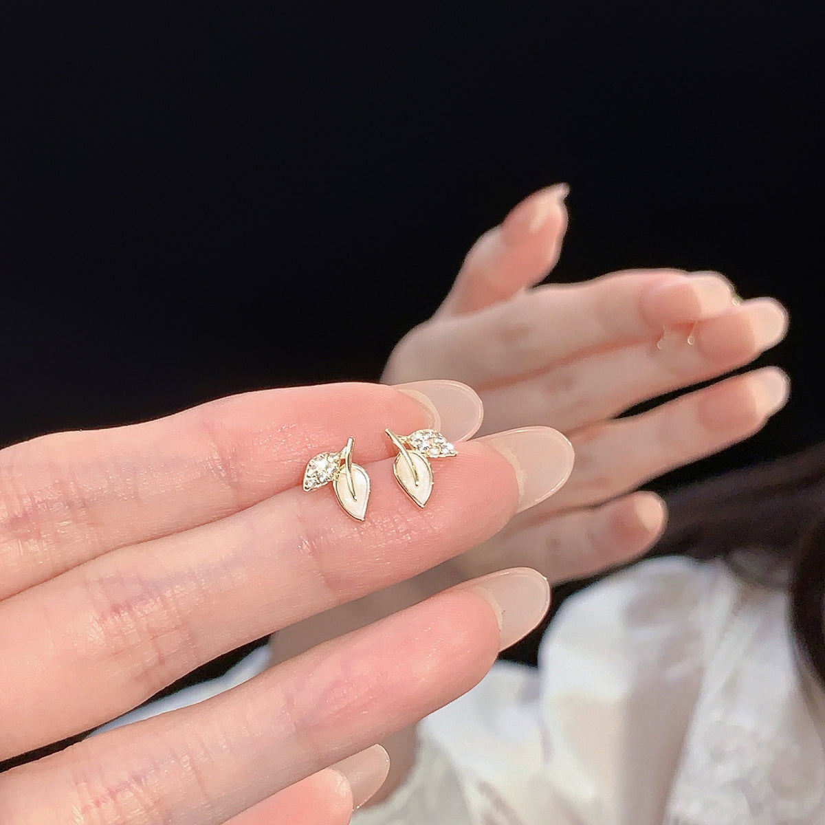 925 sterling silver leaf shaped earrings