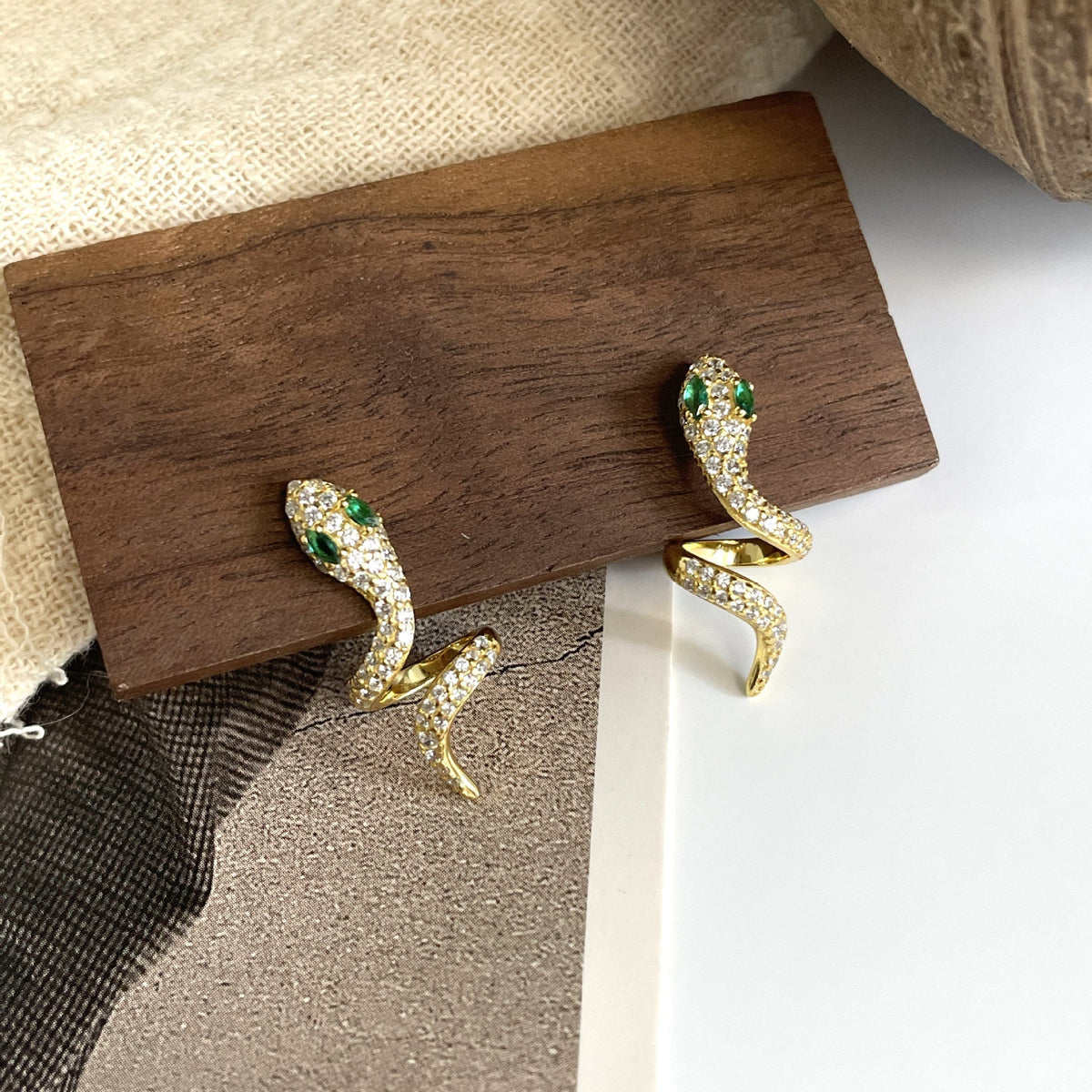 S925 sterling silver snake shaped earrings
