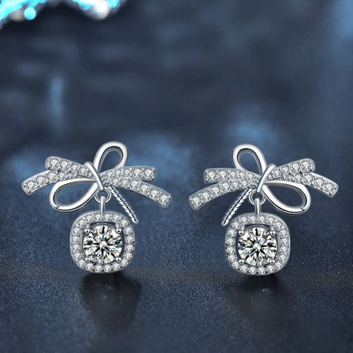 Bow Stud Earrings with Moissanite
