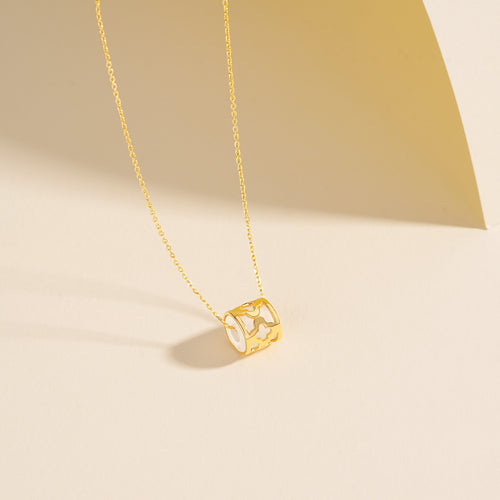 Clover Slim Waist Chalcedony Necklace