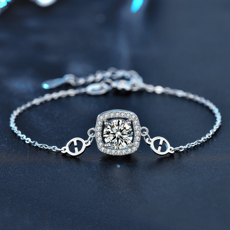 Sugar Cube Moissanite Bracelet