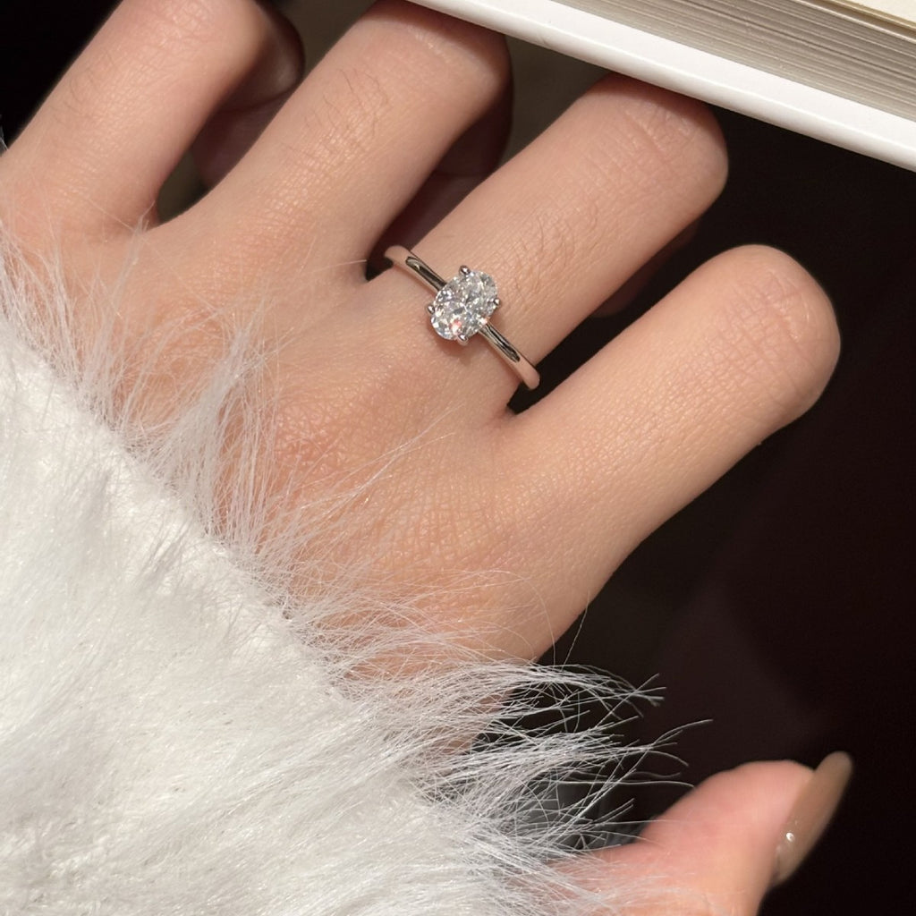 S925 Silver Oval-Shaped Ring with Colored Moissanite