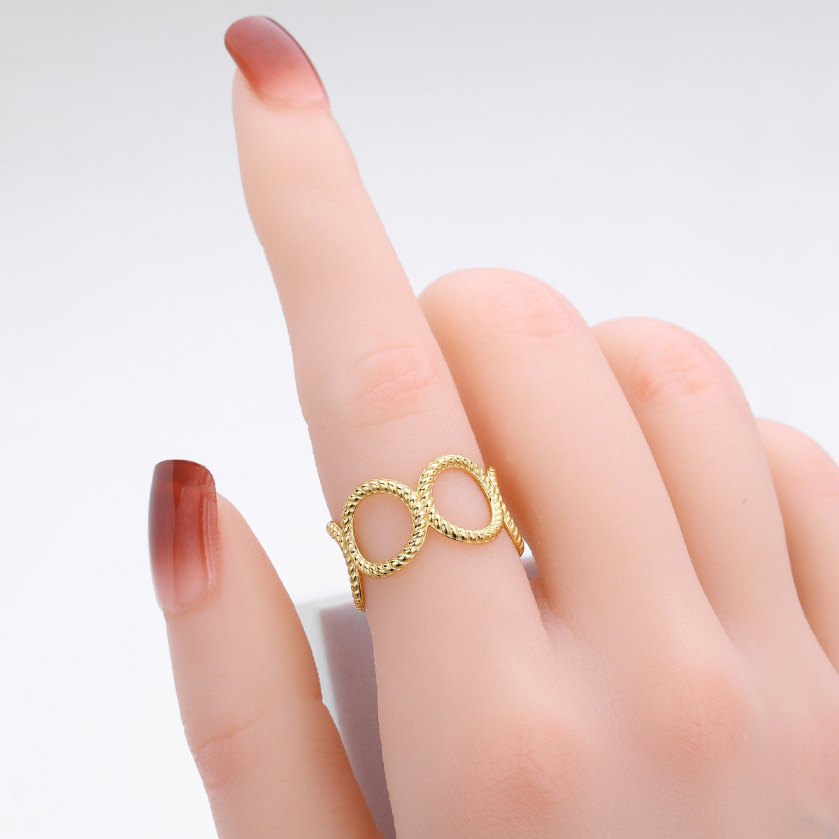 Stylish and unique braided band ring in S925 sterling silver