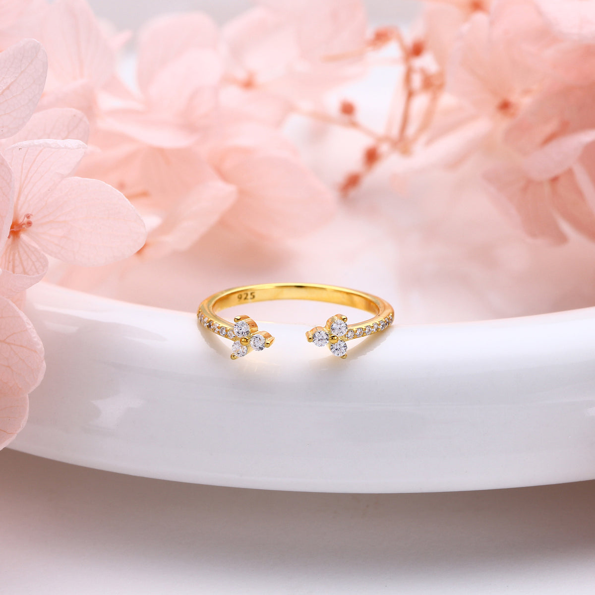 925 Sterling Silver Ring with Adjustable Opening and Zirconia for Delicate Small Flowers