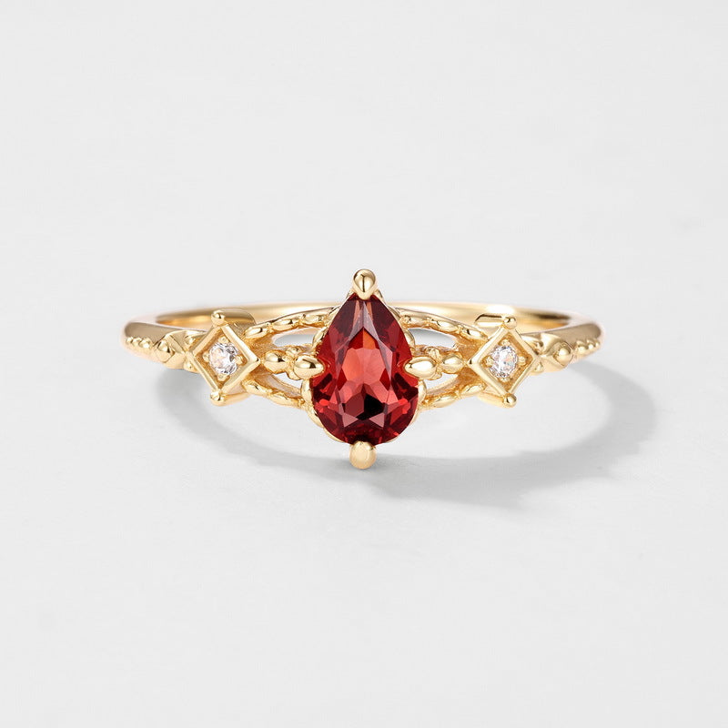 S925 Sterling Silver Gold-Plated Rhombus Garnet Ring