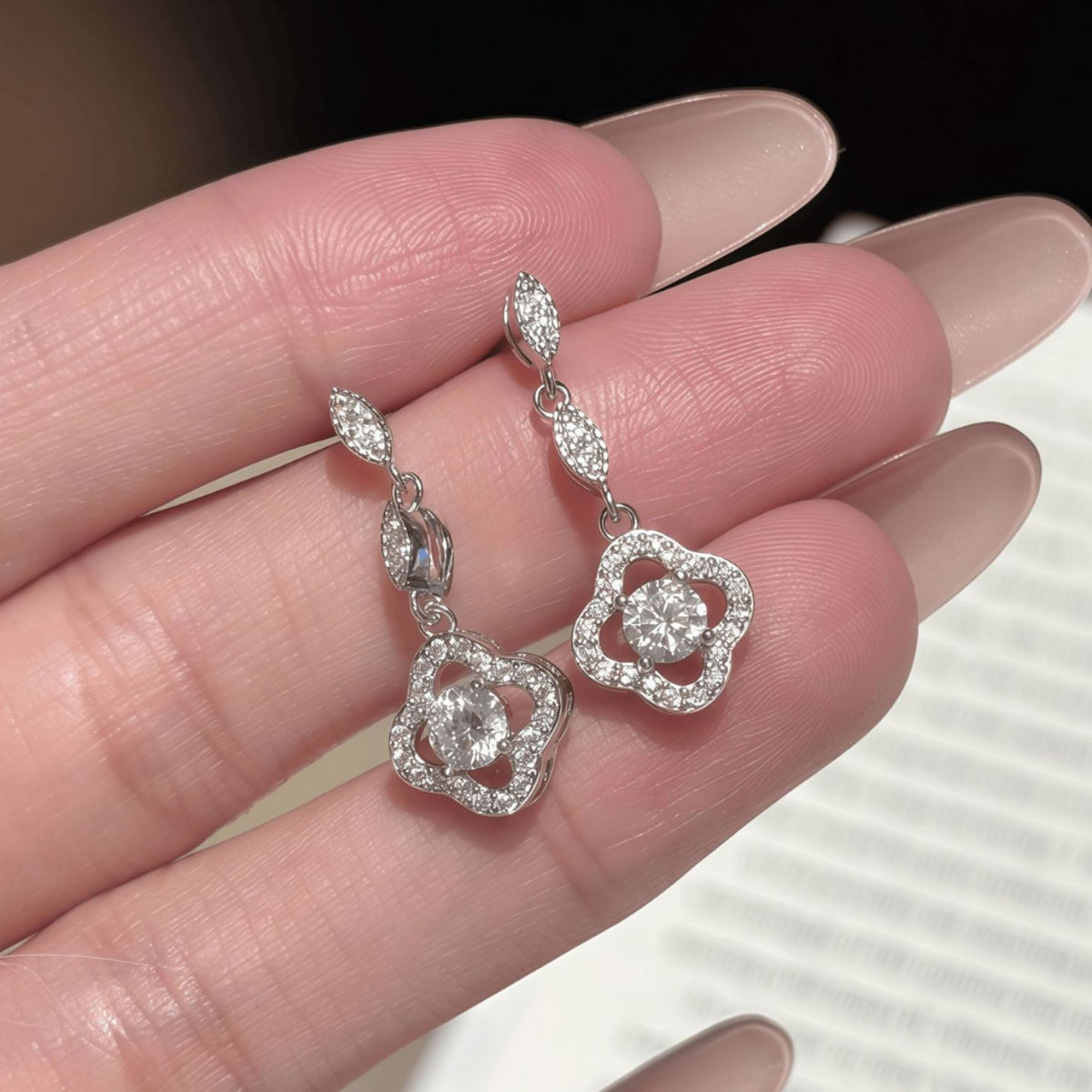 S925 Sterling Silver Long Moissanite Tassel Earrings with Four-Leaf Clover