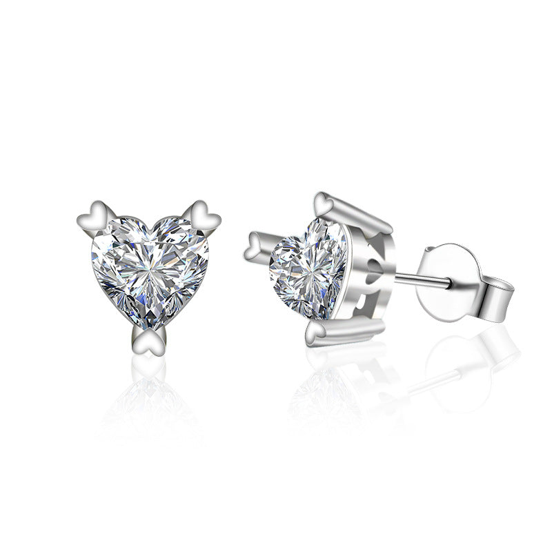 Stylish Women's Heart-Shaped Stud Earrings — Moissanite & 925 Silver
