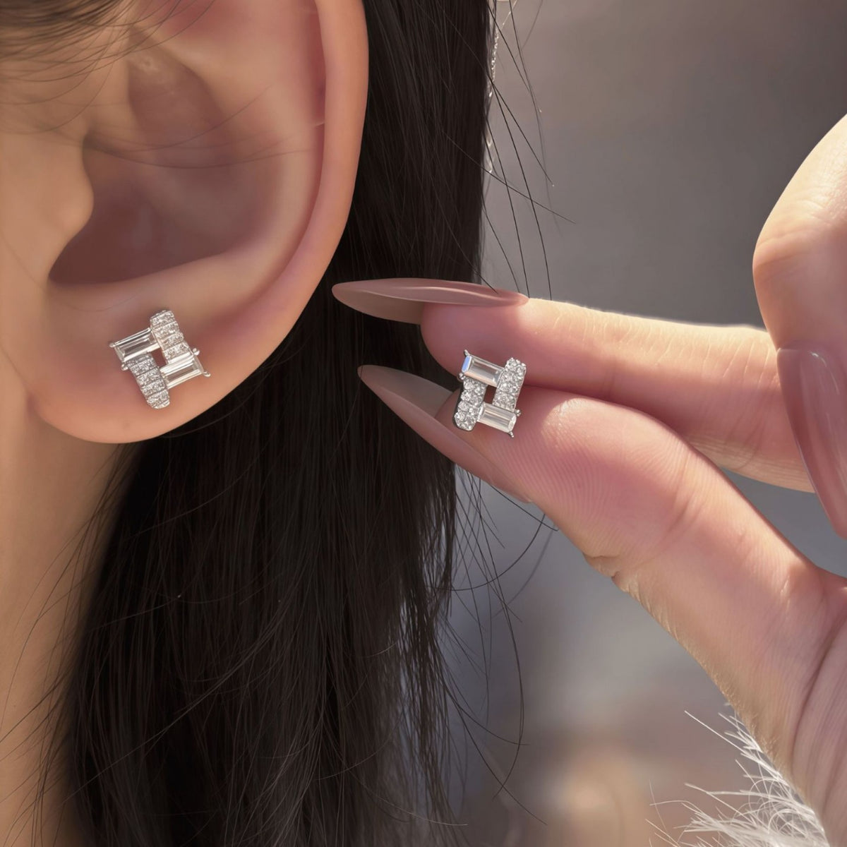 S925 Sterling Silver Geometric Diamond-Cut Moissanite Stud Earrings