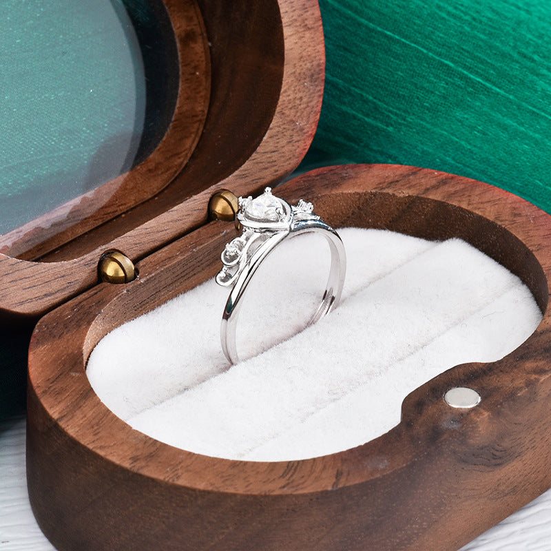 S925 Sterling Silver Heart-Shaped Crown Moissanite Ring
