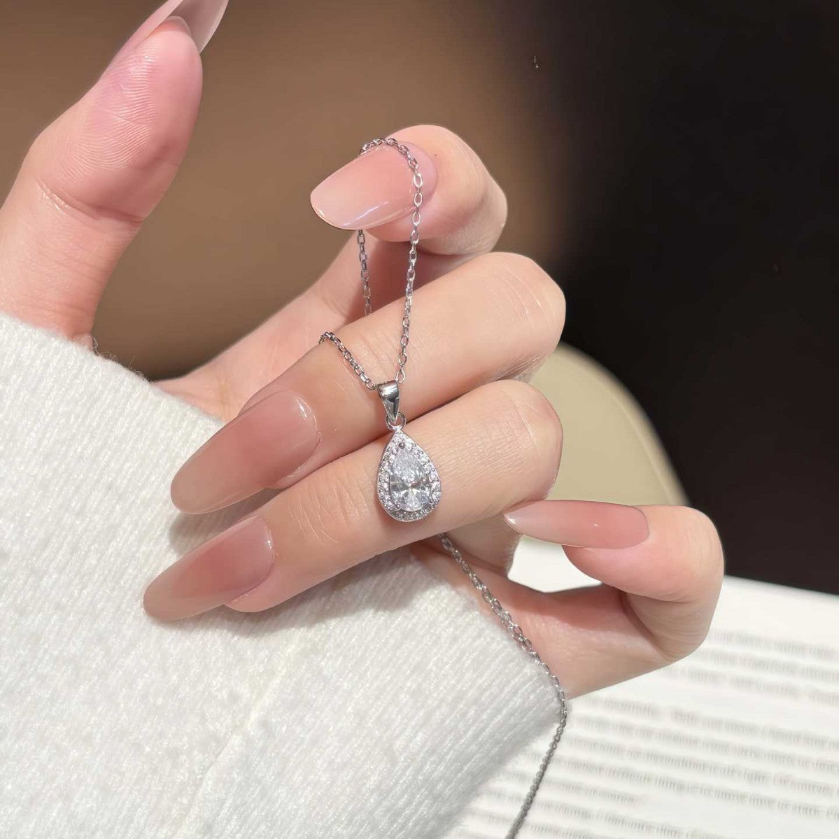 S925 Sterling Silver Moissanite Teardrop Necklace