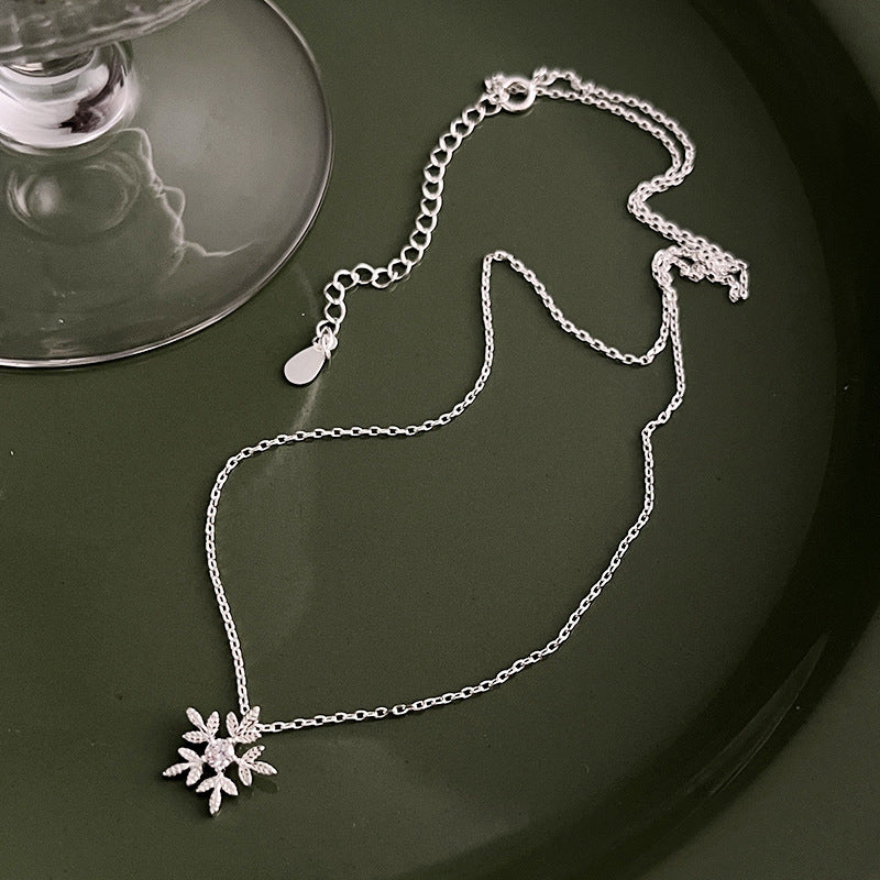 S925 Sterling Silver Christmas Snowflake Necklace