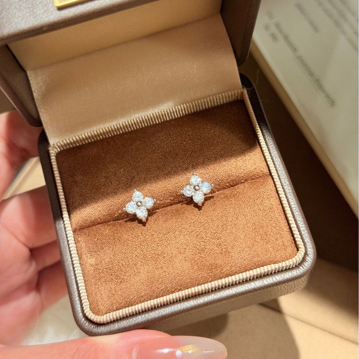 S925 Sterling Silver Four-Leaf Clover Moissanite Stud Earrings