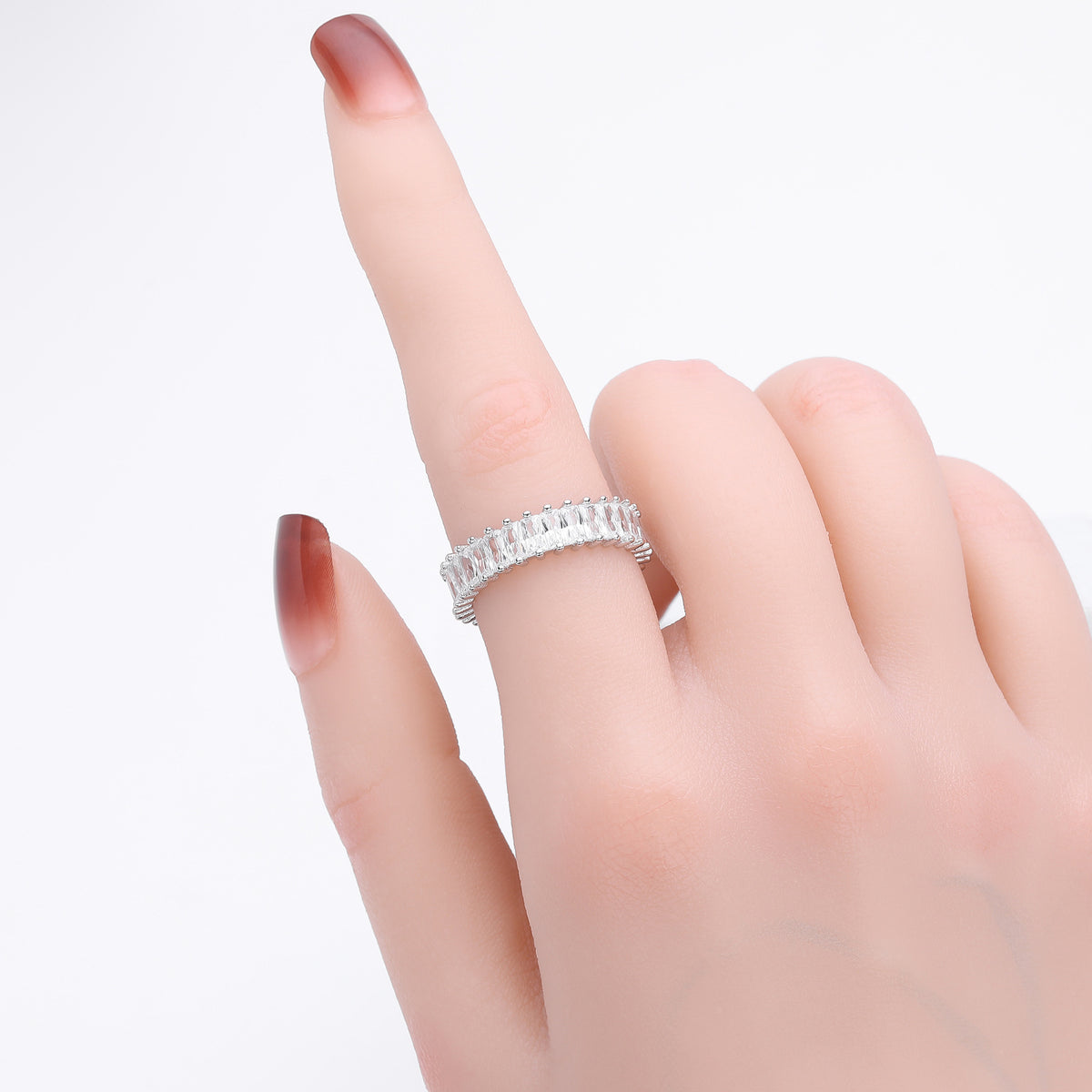 Versatile S925 sterling silver ring with rectangular zircon clusters