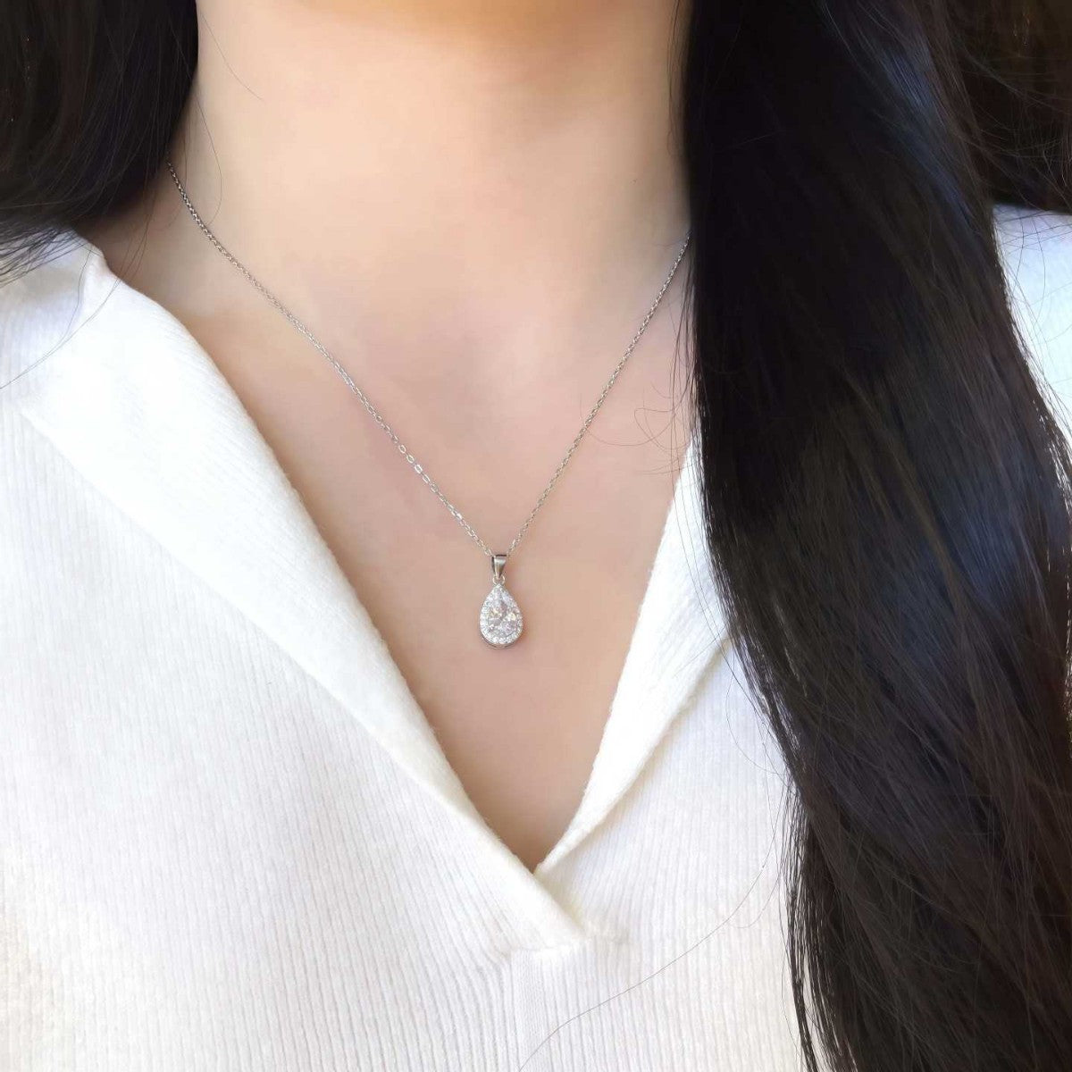 S925 Sterling Silver Moissanite Teardrop Necklace