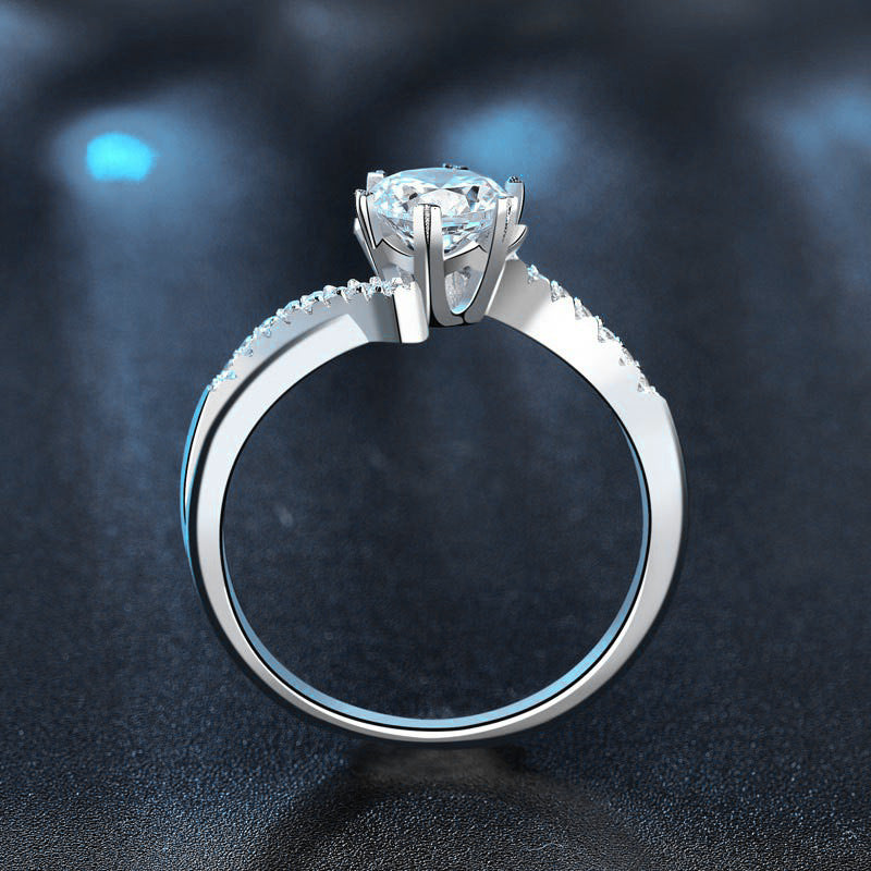 S925 Sterling Silver Moissanite Six-Claw Ring