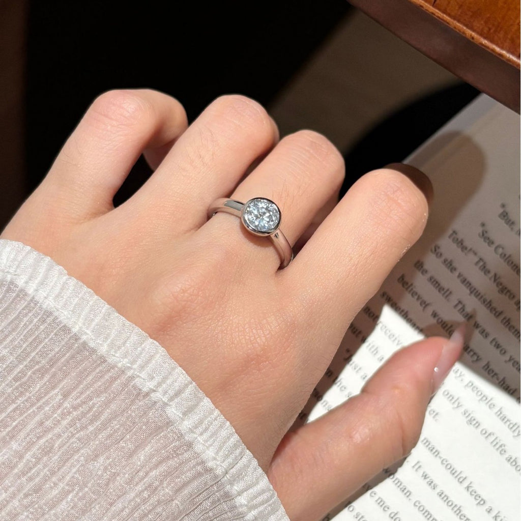 S925 Silver Round Bubble Moissanite Ring