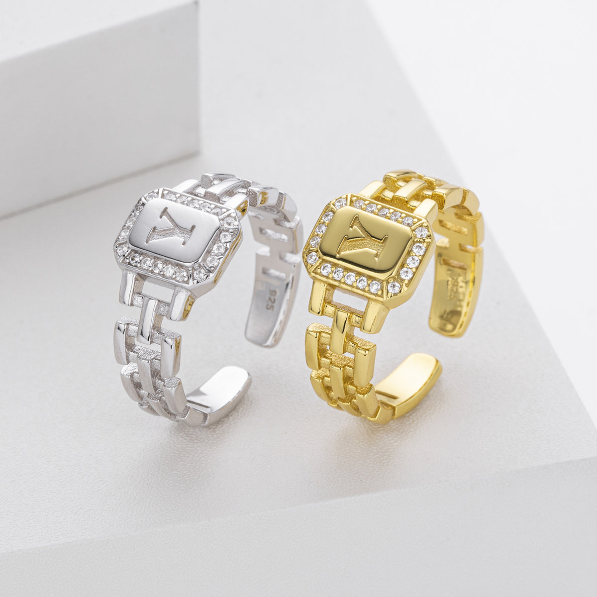 Stylish and simple S925 sterling silver ring with English letter band