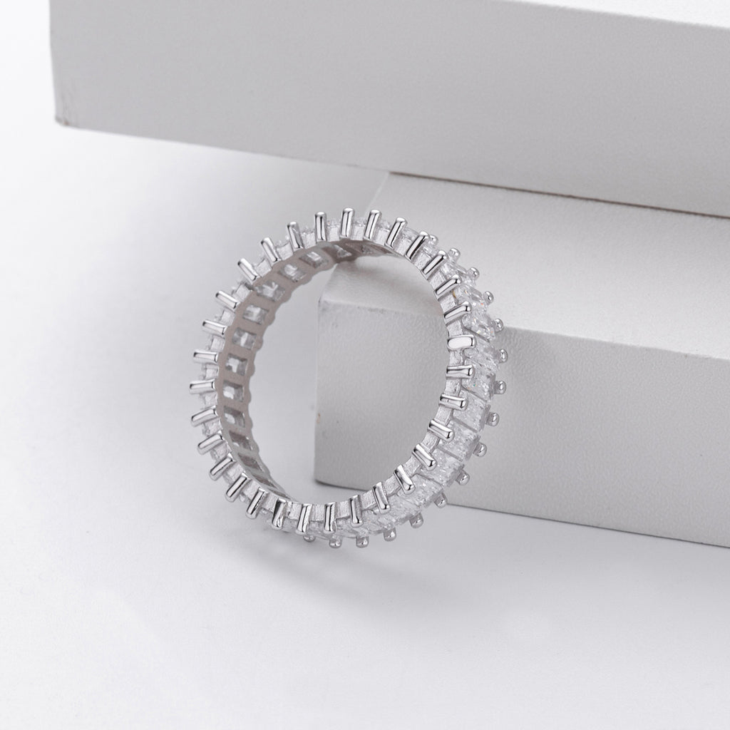 Versatile S925 sterling silver ring with rectangular zircon clusters