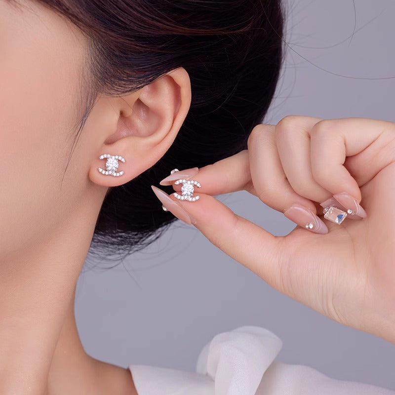 925 Sterling Silver "Double C" Moissanite Stud Earrings — Simple & Sophisticated