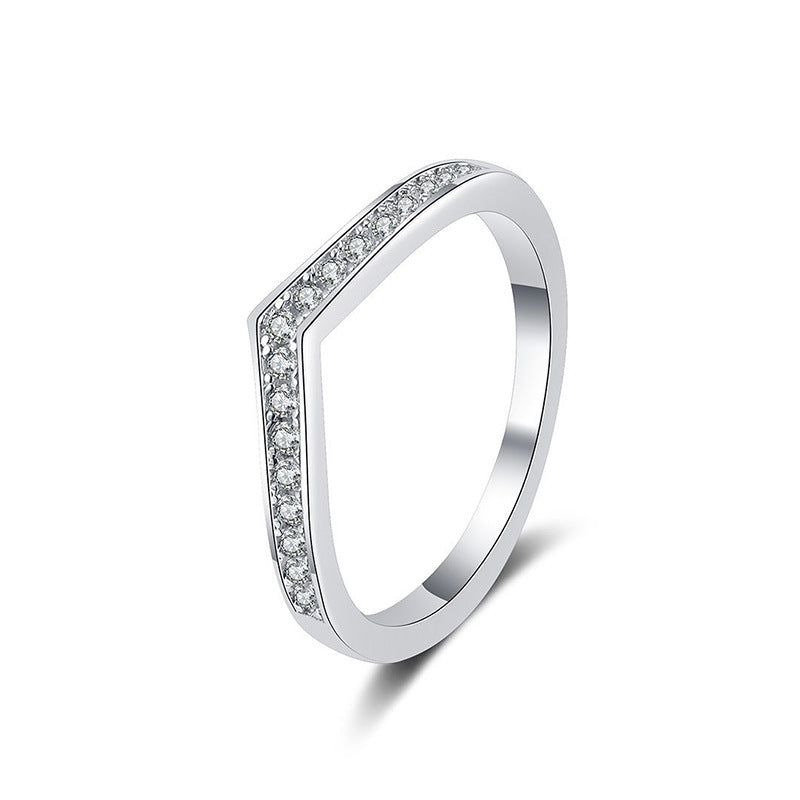 925 Sterling Silver V-Shaped Moissanite Palette Ring