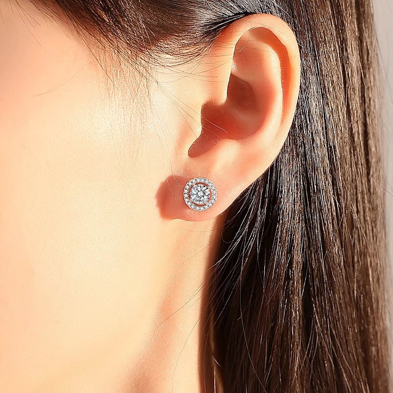 Minimalist Round 925 Sterling Silver Moissanite Stud Earrings