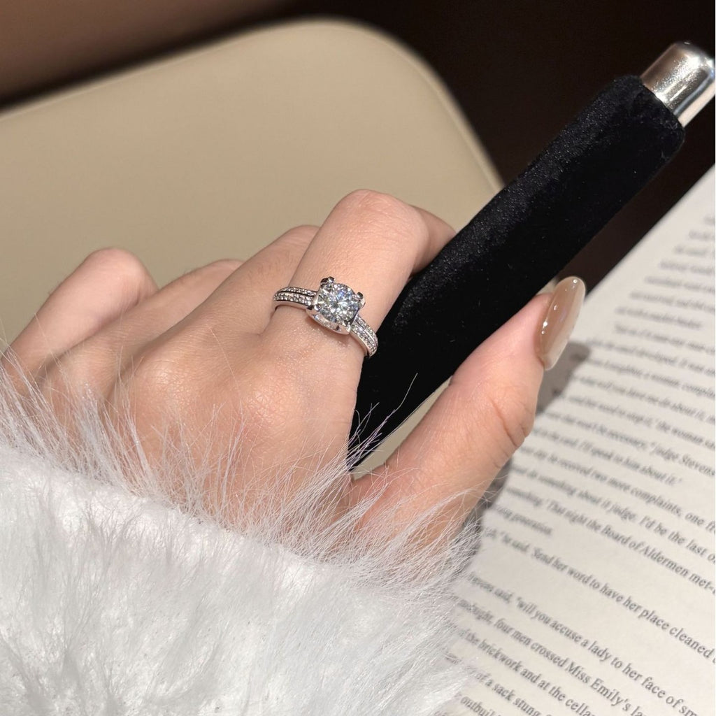 S925 Sterling Silver Double-Row "Bull-Head" Setting Moissanite Ring
