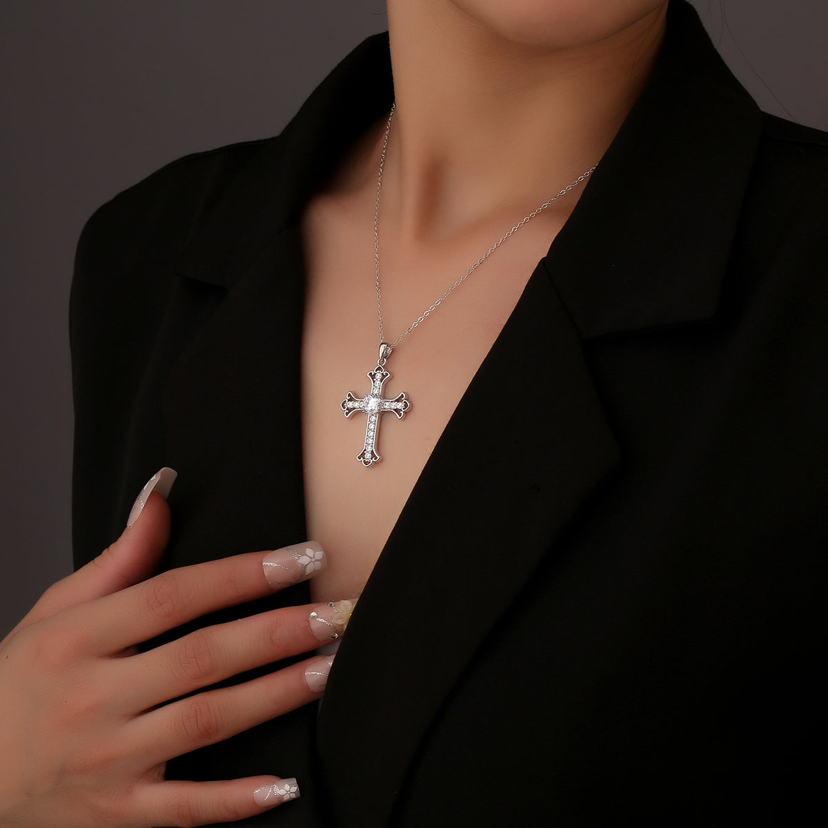 S925 Sterling Silver Moissanite Cross Pendant Necklace