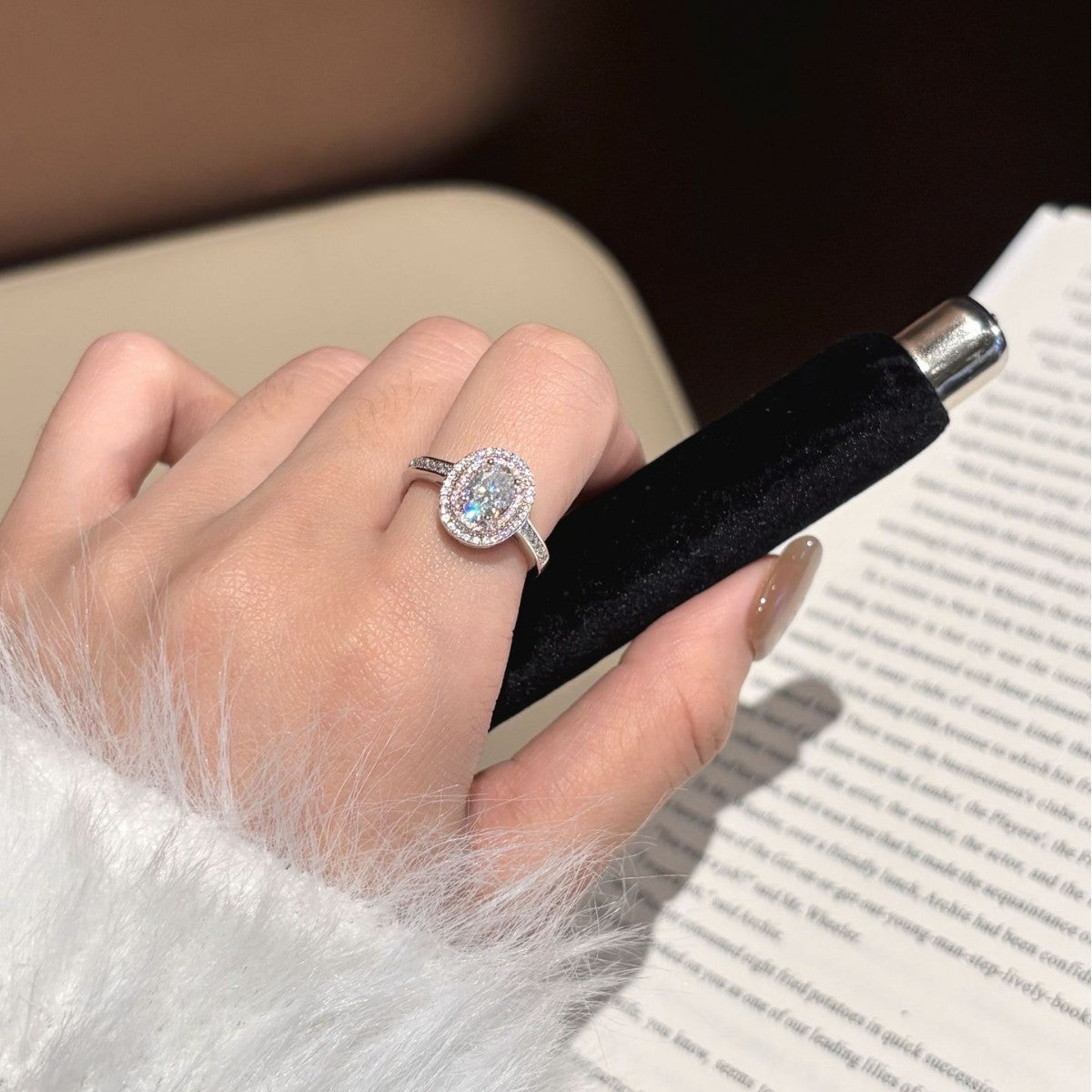 S925 Sterling Silver Oval Moissanite Ring