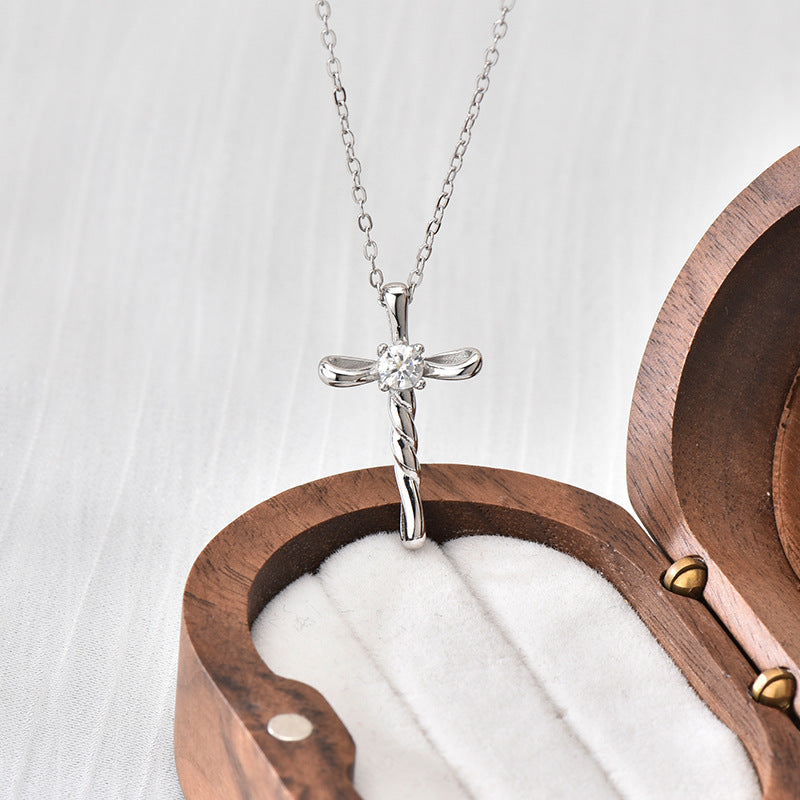 S925 Sterling Silver Moissanite Pendant Cross Necklace
