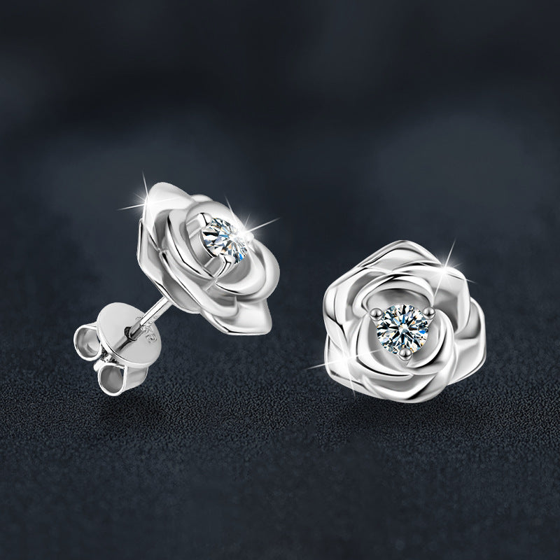 Moissanite rose earrings, S925 sterling silver, elegant and understated luxury.