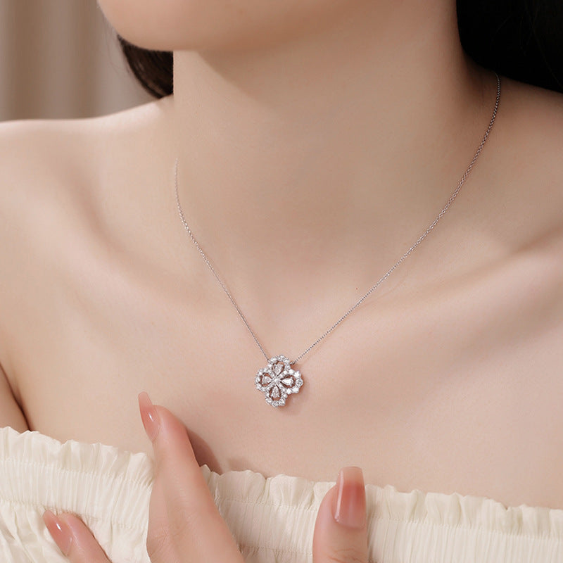 S925 Sterling Silver Clover Moissanite Necklace