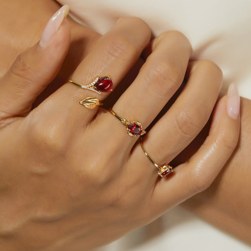 S925 Sterling Silver Gold-Plated Garnet Leaf Shape Ring