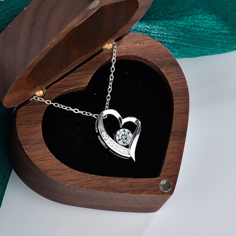 S925 Sterling Silver Moissanite Heart-Shaped Necklace