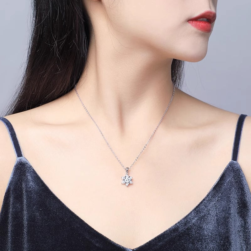S925 Sterling Silver Moissanite Snowflake Necklace