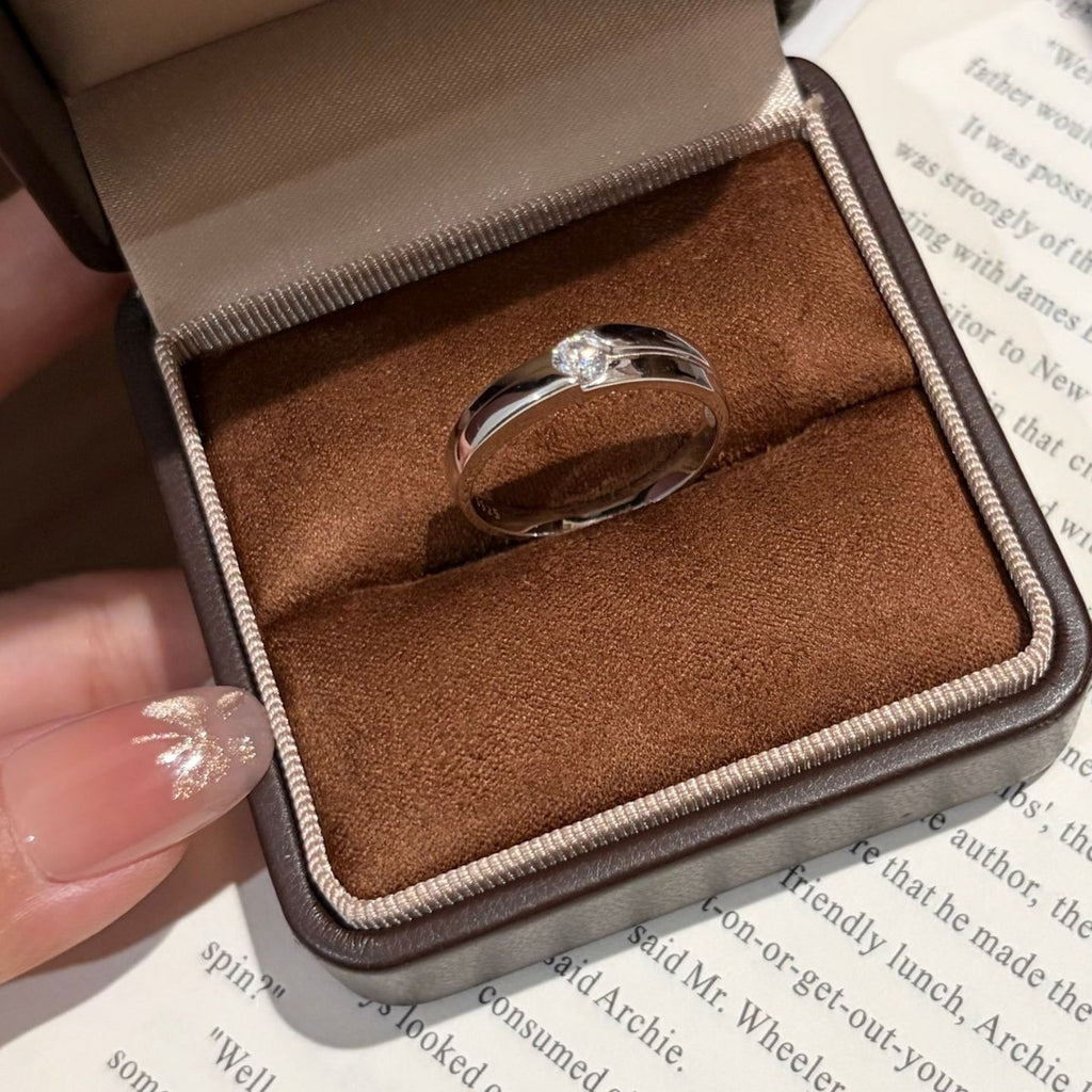 S925 Sterling Silver Six-Prong Moissanite Ring