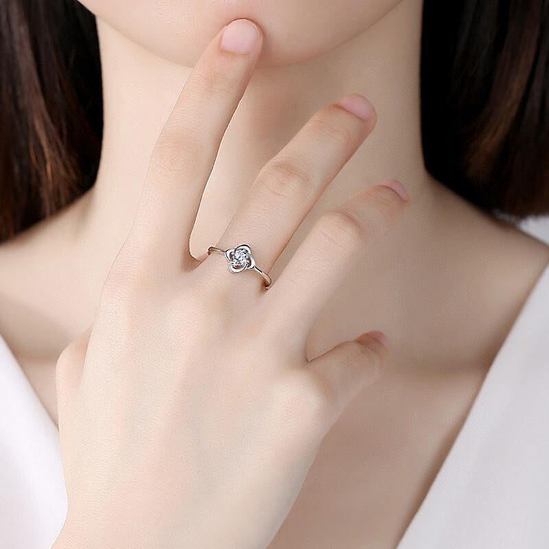 S925 Sterling Silver Four Leaf Clover Moissanite Ring