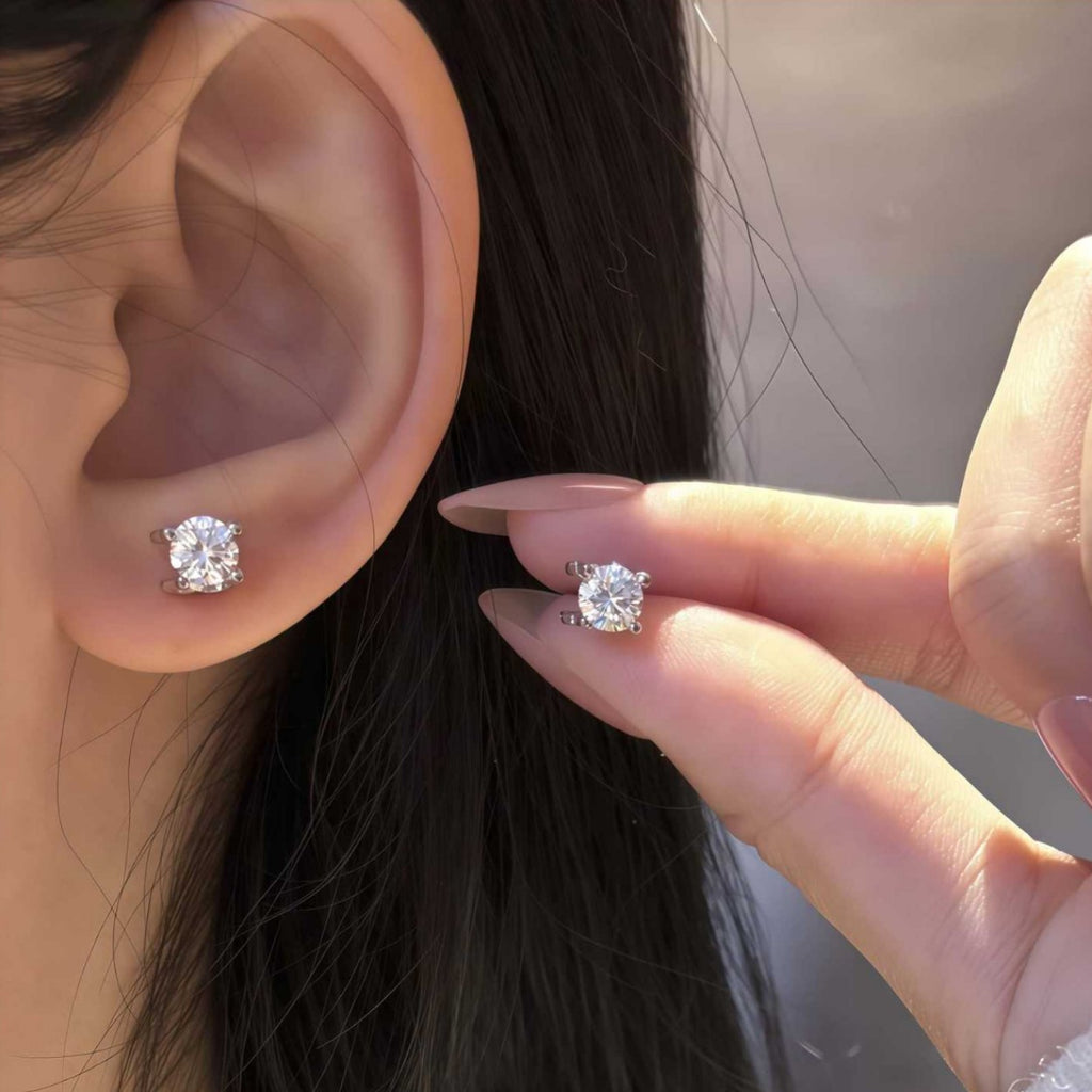 S925 Sterling Silver Moissanite Bullhead Stud Earrings
