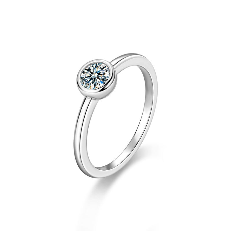 925 Sterling Silver Moissanite Round Closed Diamond Ring