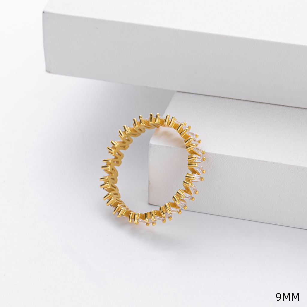 925 Sterling Silver Korean-Style V-Shaped Ring with Inlaid Zirconia
