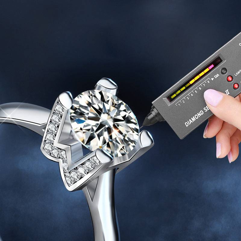 S925 Sterling Silver Letter W Moissanite Ring