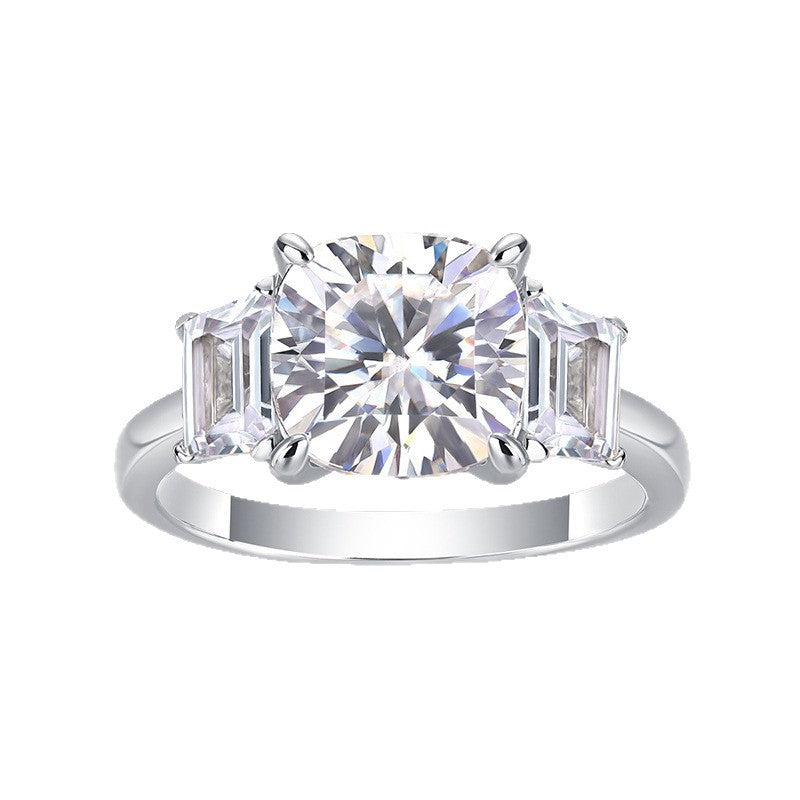 S925 Silver Moissanite "Guardian" Closed Ring