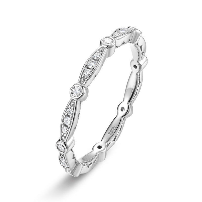 S925 Sterling Silver Thin-Band Moissanite Ring