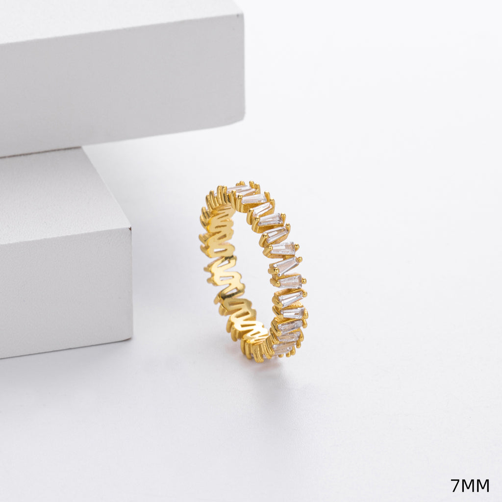 925 Sterling Silver Korean-Style V-Shaped Ring with Inlaid Zirconia