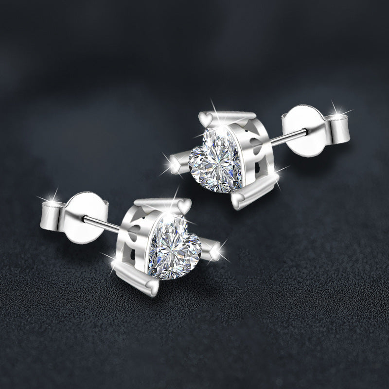 Stylish Women's Heart-Shaped Stud Earrings — Moissanite & 925 Silver