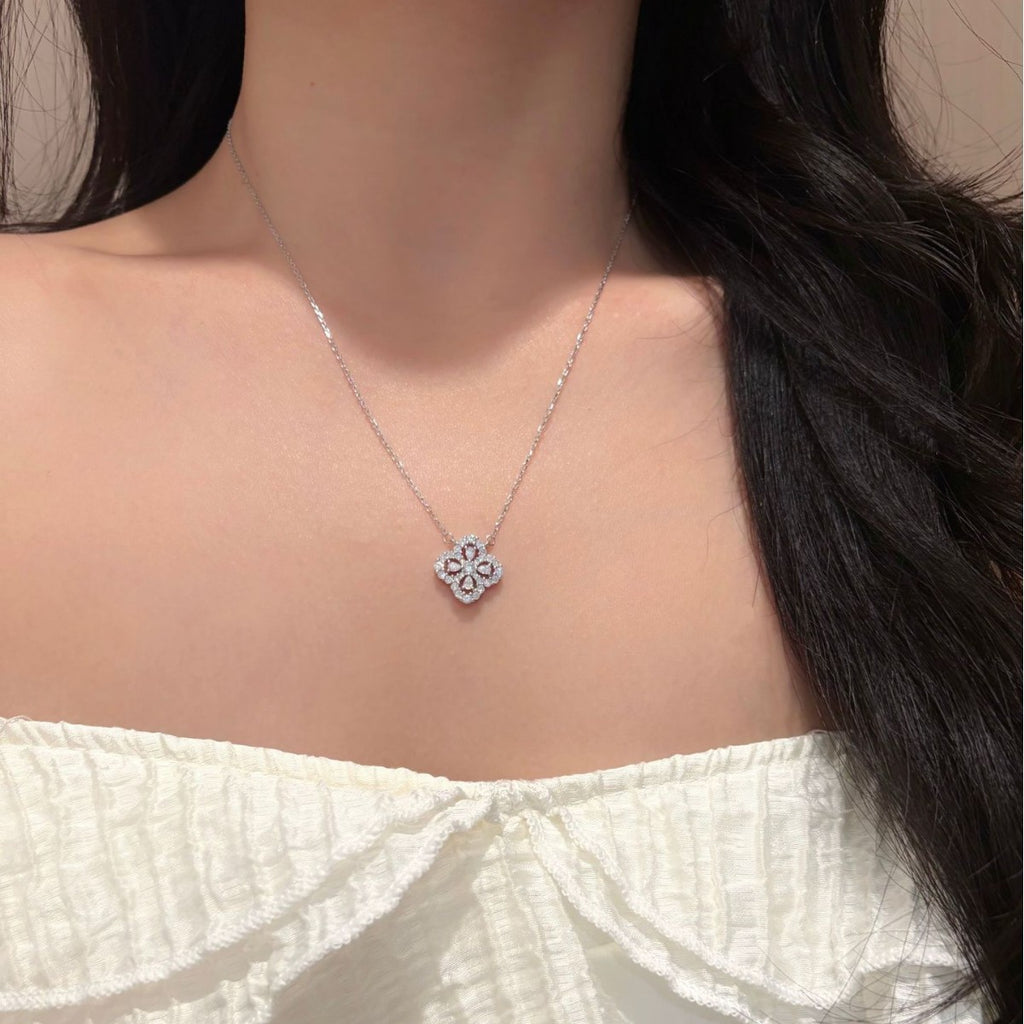 S925 Sterling Silver Lucky Four-Leaf Clover Moissanite Necklace