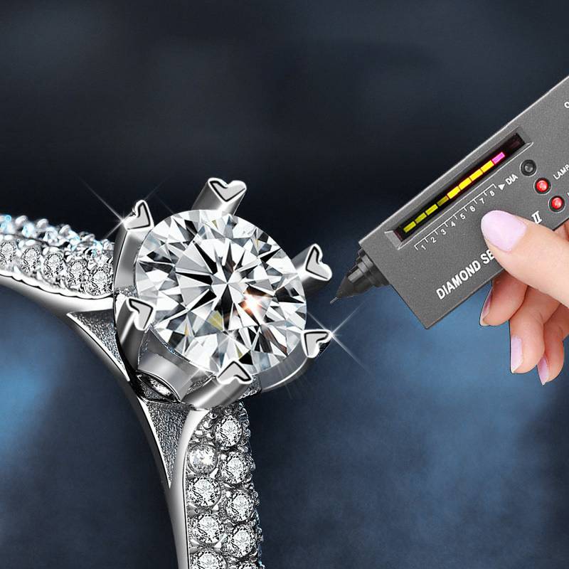 S925 Sterling Silver Queen Moissanite Ring