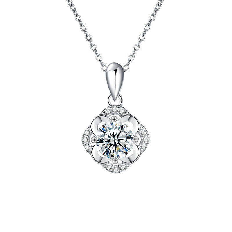 S925 Sterling Silver Moissanite Flower Stamen Four Leaf Clover Pendant Necklace