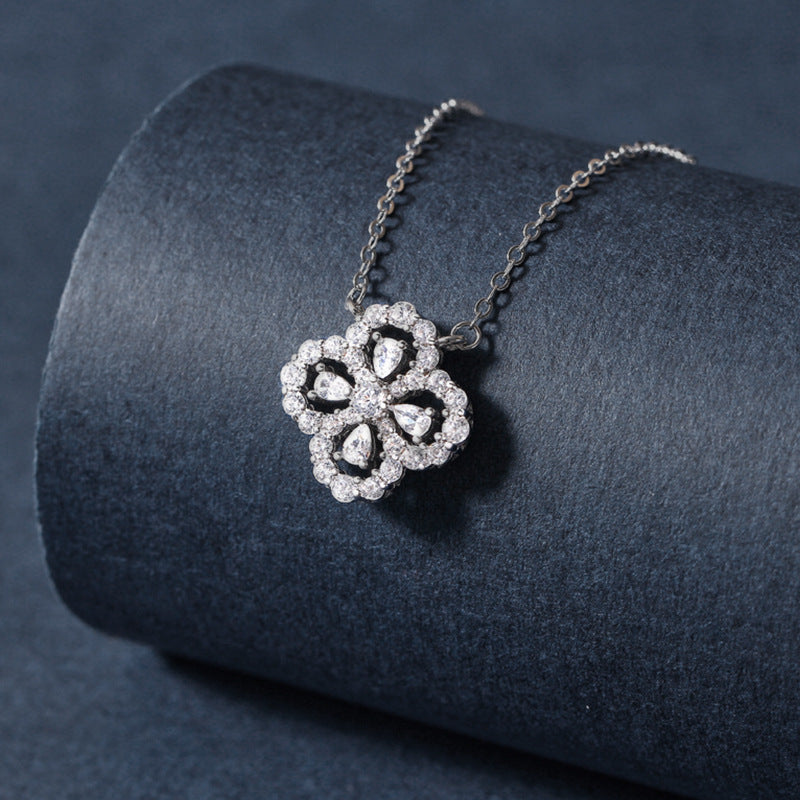 S925 Sterling Silver Clover Moissanite Necklace